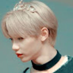 Meet your Posher, Amna